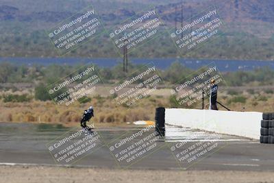 media/Oct-09-2022-SoCal Trackdays (Sun) [[95640aeeb6]]/Turn 2 (1110am)/